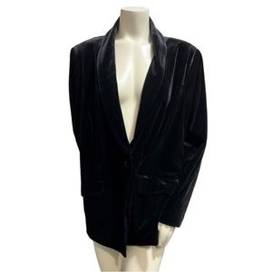 INC black velvet blazer. New w/o tag. Size 2x. Never wore, only tried on once.